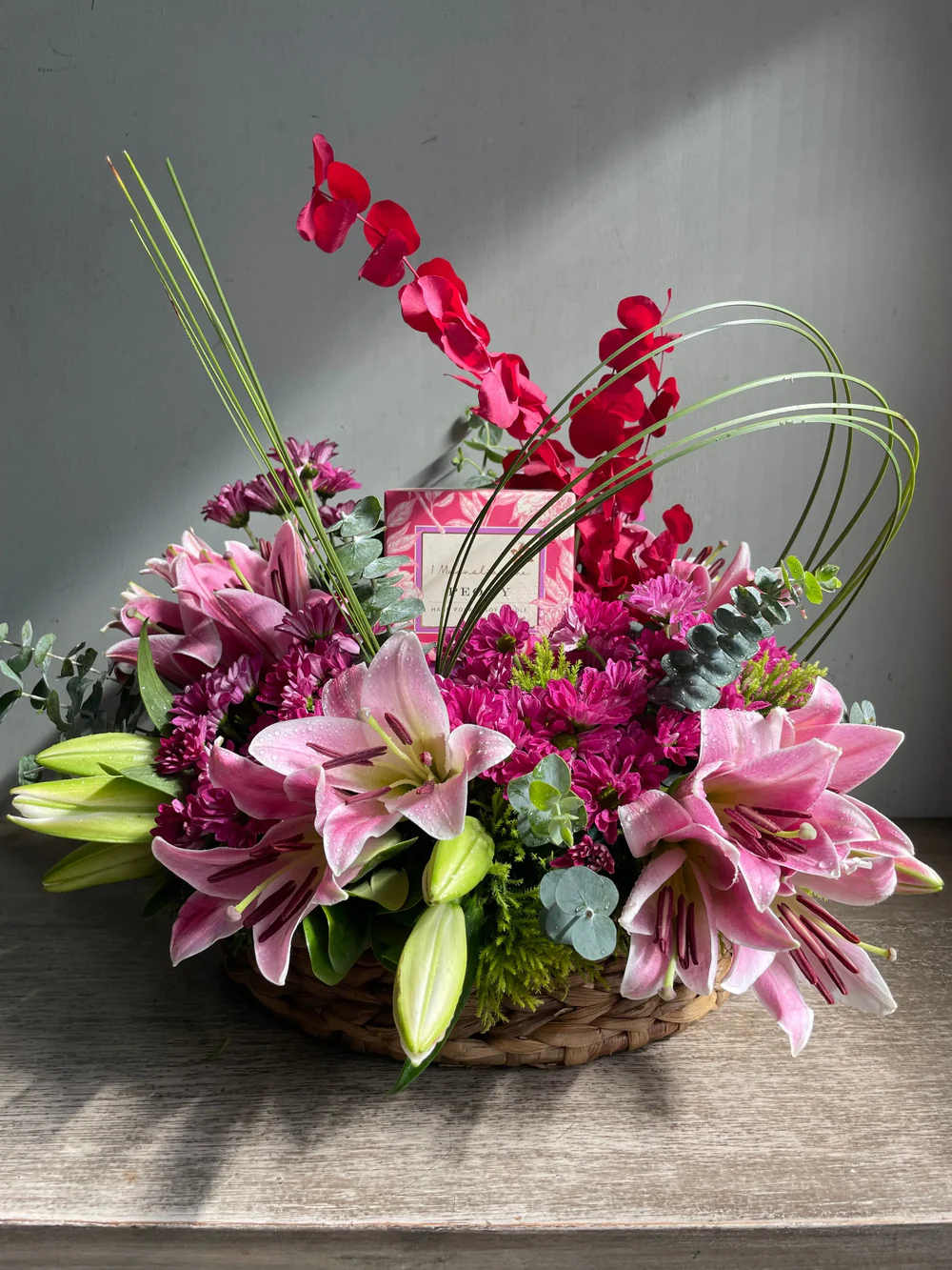 Elegant White Lily Arrangement